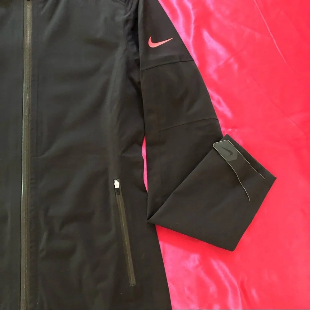 Nike Women Golf Storm Fit Jacket - Picture 7 of 13